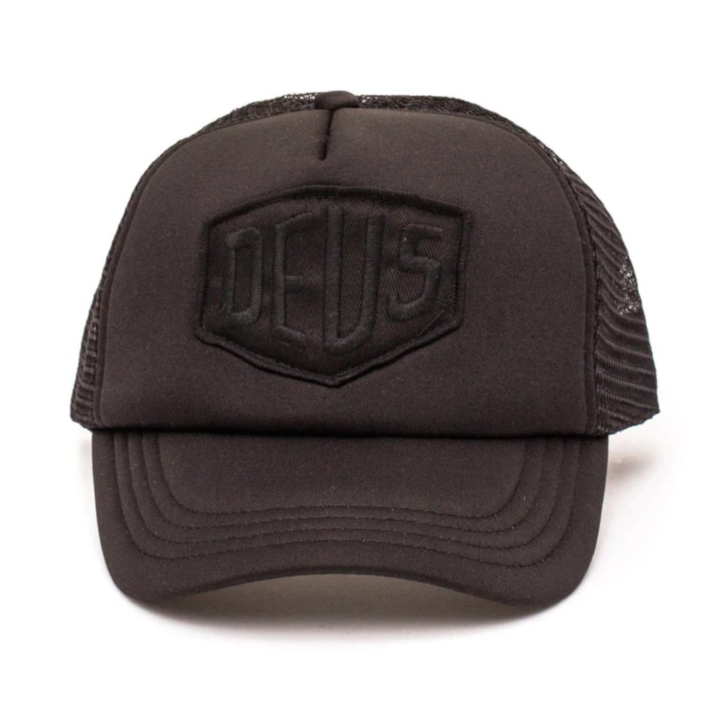 Deus Trucker Hat - black, snap back, mesh